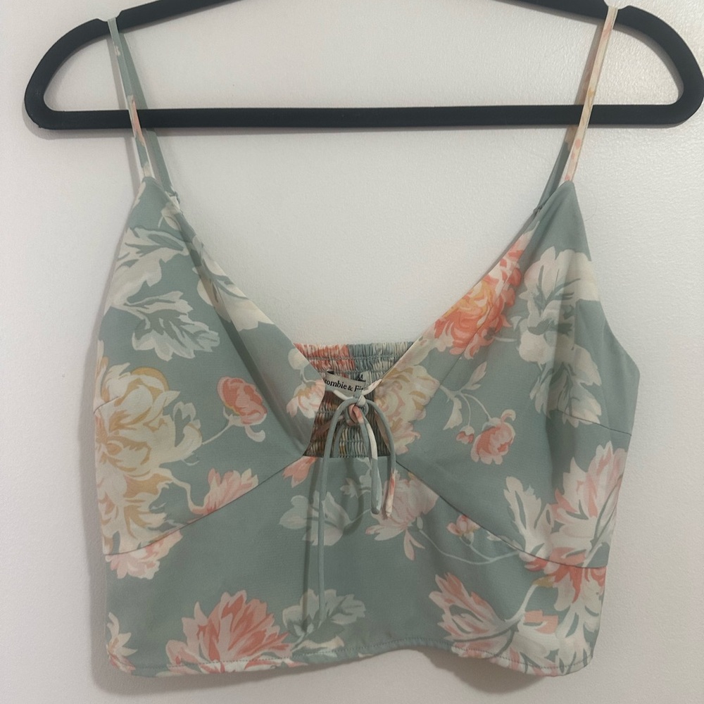 Abercrombie floral top